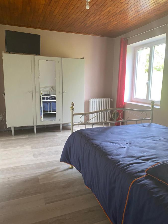 maison 10 personnes à la campagne dans une ferme fruitière uniquement à la semaine Montbarla Extérieur photo
